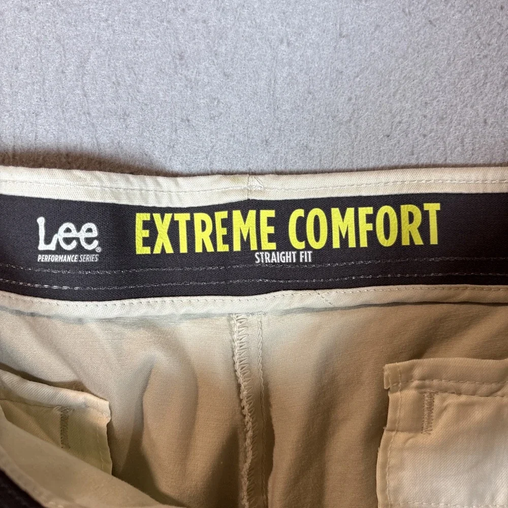 Lee Extreme Comfort Men's Straight Fit Stretch Twill Pants Beige 42X32